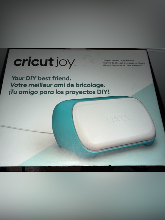 Cricut Other - Cricut Joy Portable Craft Cutter - Teal and White NEW IN BOX